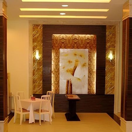Casa Boutique Hotel Phnom-Penh Buitenkant foto