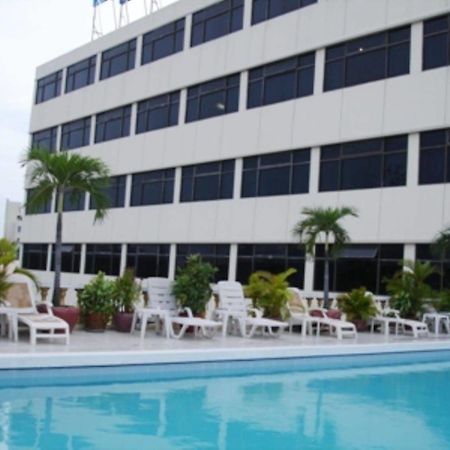 Casa Boutique Hotel Phnom-Penh Buitenkant foto