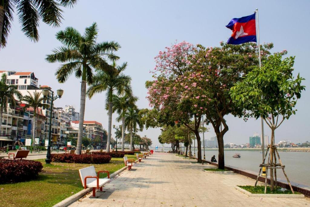 Casa Boutique Hotel Phnom-Penh Buitenkant foto