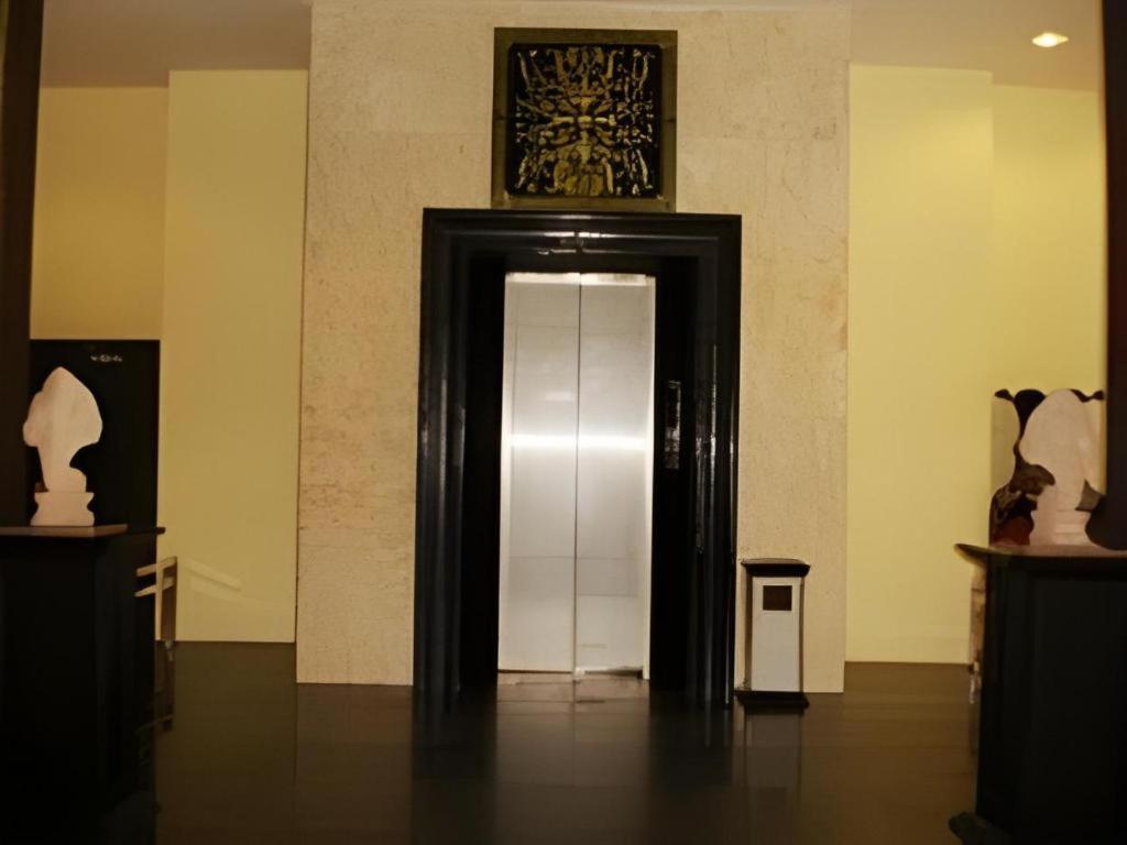 Casa Boutique Hotel Phnom-Penh Buitenkant foto