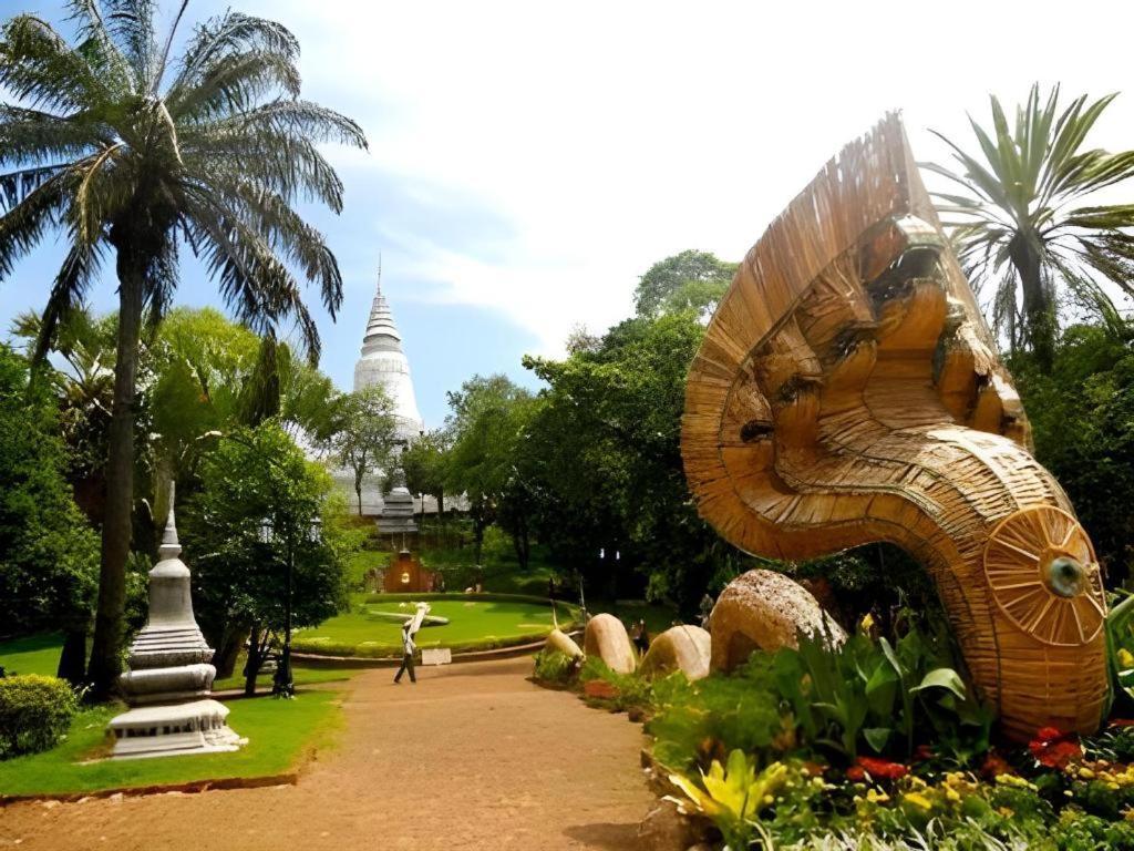 Casa Boutique Hotel Phnom-Penh Buitenkant foto