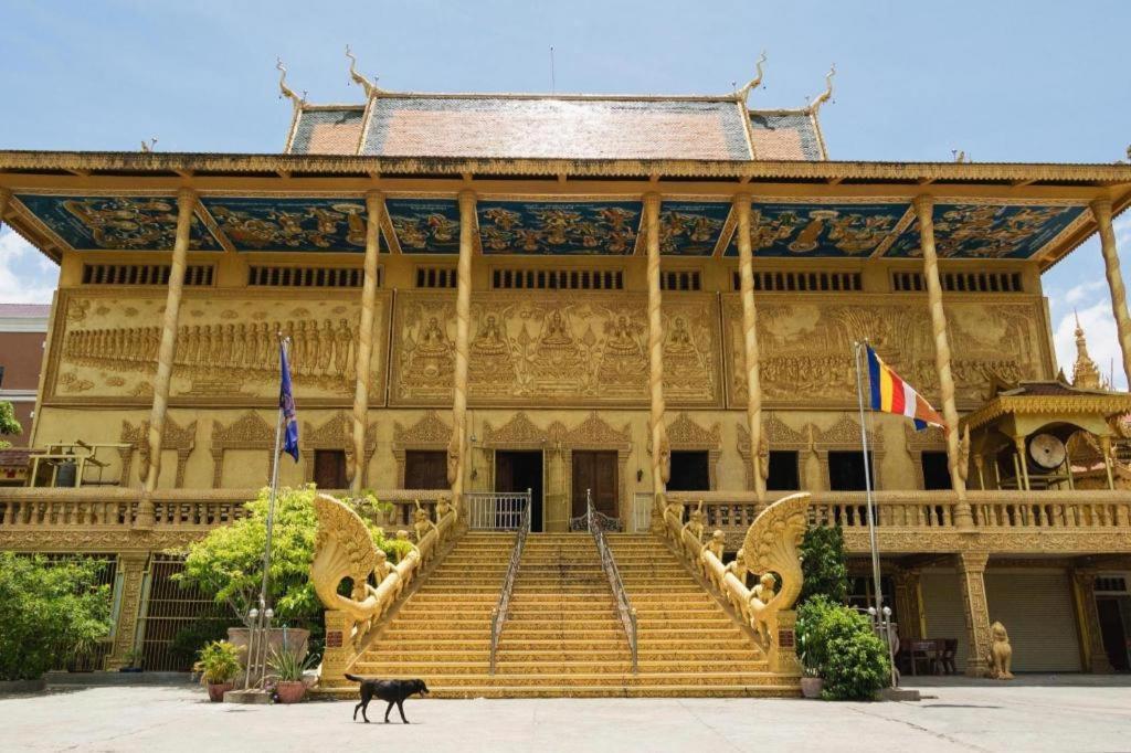 Casa Boutique Hotel Phnom-Penh Buitenkant foto