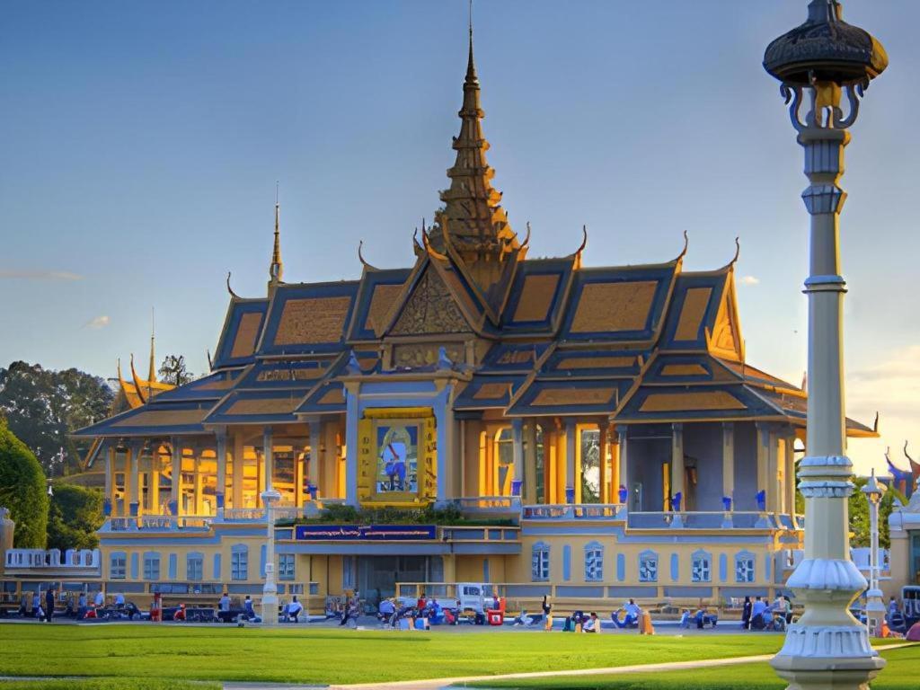 Casa Boutique Hotel Phnom-Penh Buitenkant foto