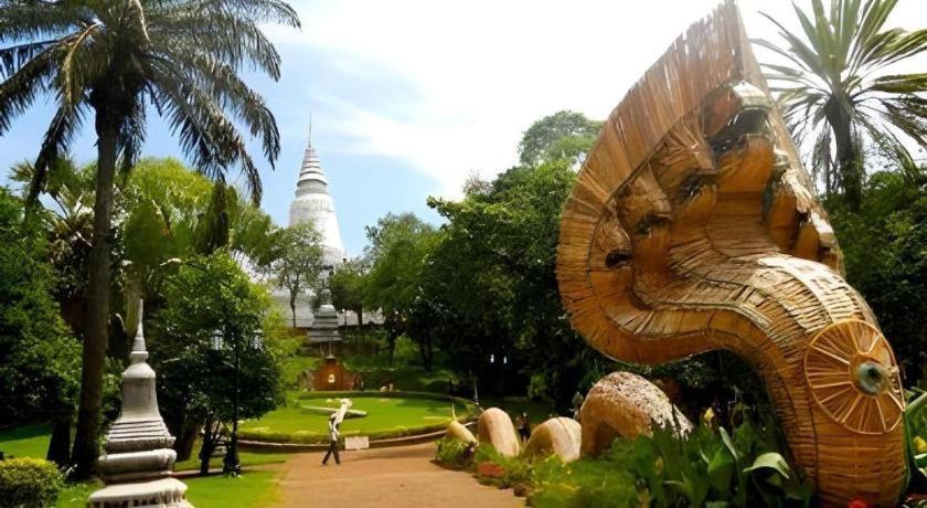 Casa Boutique Hotel Phnom-Penh Buitenkant foto