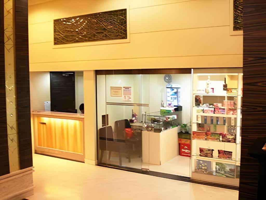 Casa Boutique Hotel Phnom-Penh Buitenkant foto
